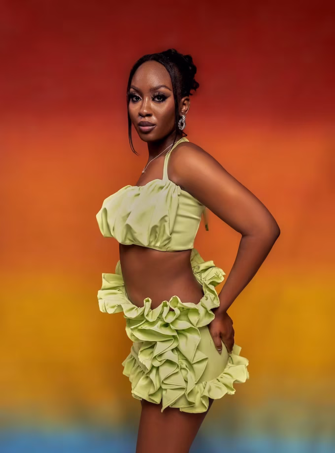 Oyiza Eyiozi Blouse